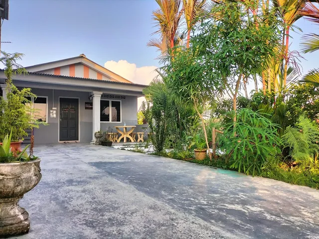 D'ashikin village stay