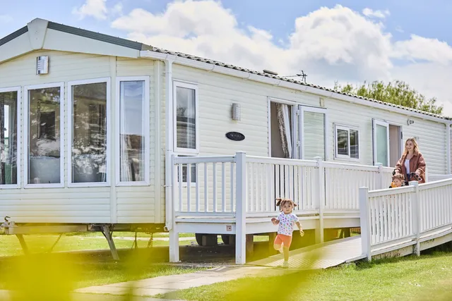 Lyons Lido Beach Holiday Park