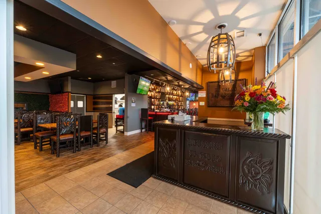 EL GALLO BAR & GRILL