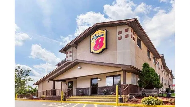 Super 8 by Wyndham Dunbar/Charleston Area