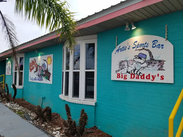 Tommy’s Bar & Restaurant