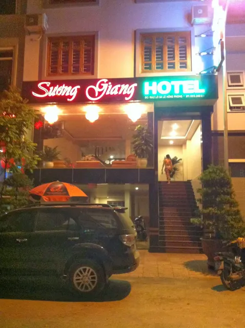 Khách sạn Sương Giang