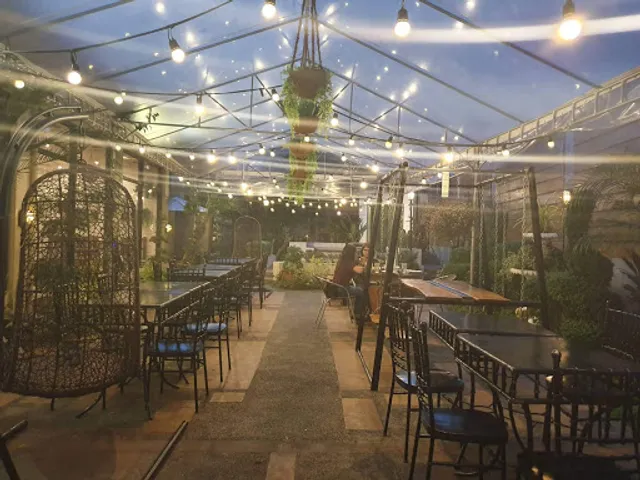 Balai Yllana Garden Restaurant BF Resort