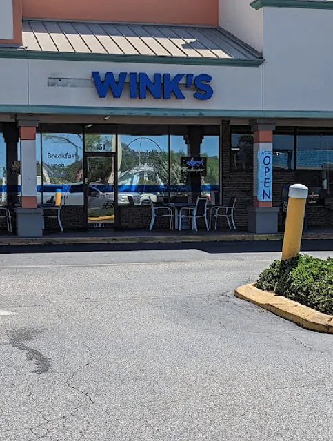 Wink's Old Town Grill