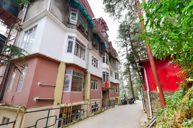 OYO Home 10839 Cozy Stay Sam Villa Kanlog