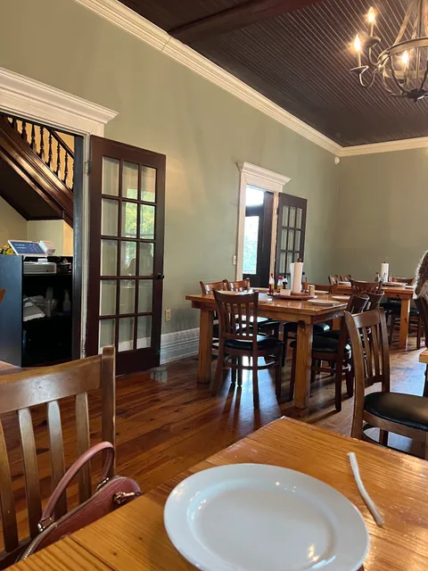 Montgomery's On Main