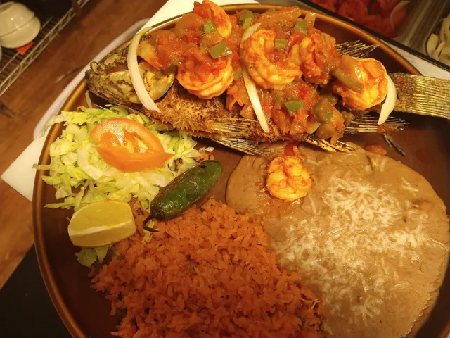 El novillero mexican food & sea food