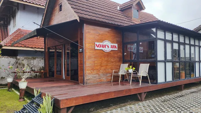 NOAH'S ARK Homestay