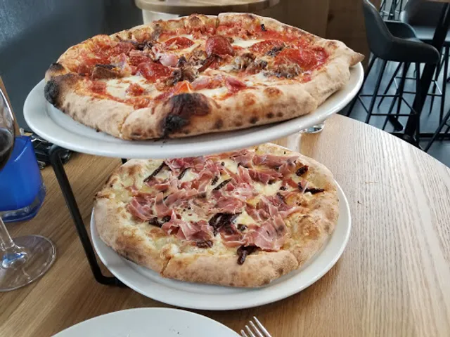 Buco Pizzeria & Vino Bar – Epcor Tower