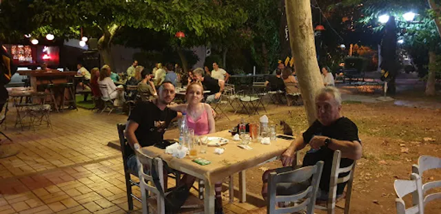 ενα+ενα ταβέρνα