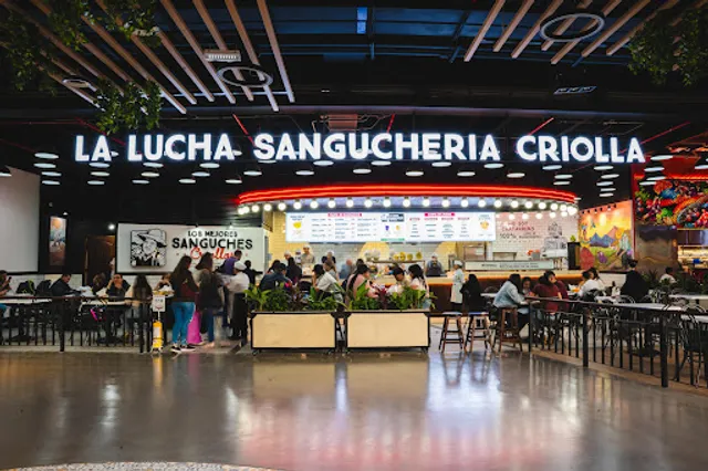 La Lucha Sanguchería Criolla 93