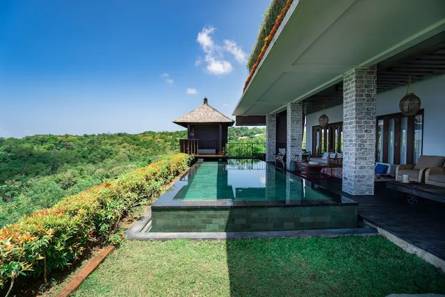 The Ocean Views Luxury Villas & Apartment