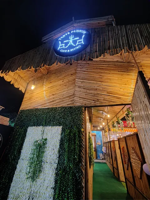 Tastefusion Cafe & Restro