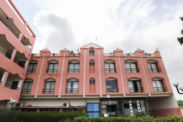 OYO 61424 Hotel Vrindavan