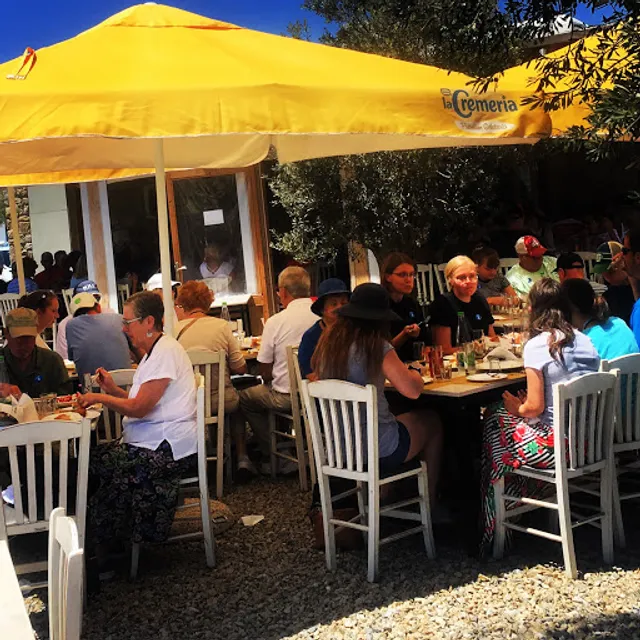 Traditional Tavern Μύκονος Friano.jmk