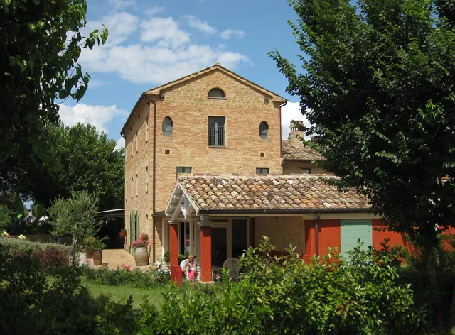 The infinite Country House