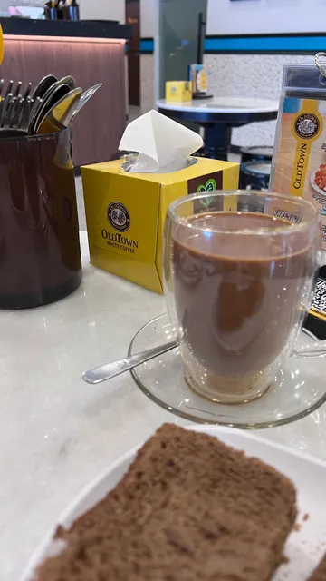 OLDTOWN White Coffee @ Taman Botani