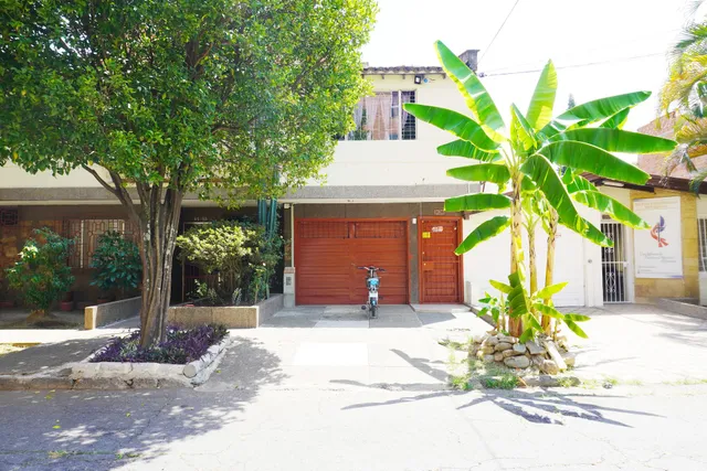 Buntes House-Casa hotel- Laureles-Estadio