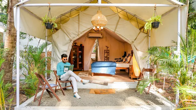 Moonstone Hammock Awas