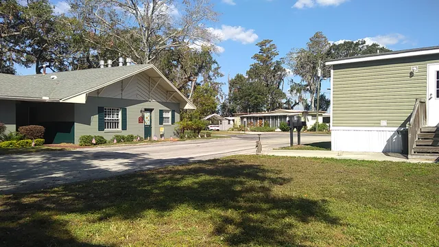 Oak Crest Mobile Park