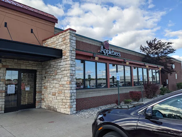 Applebee's Grill + Bar