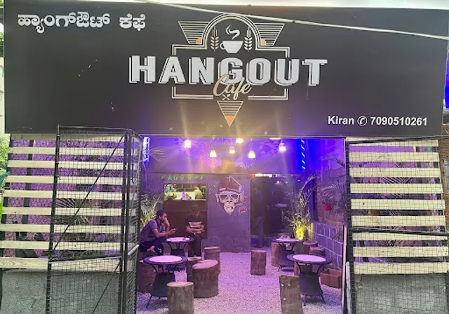 Hangout Cafe3
