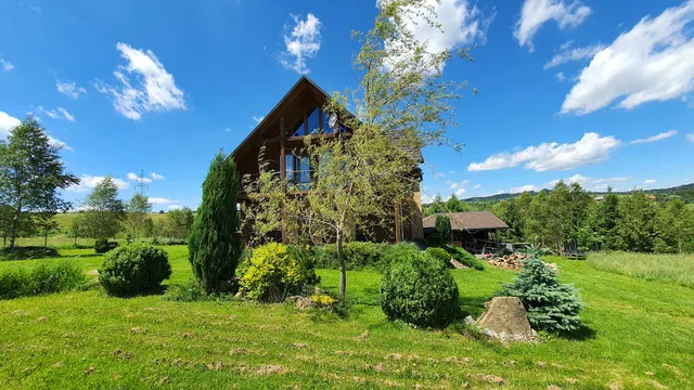 PRZYSTANEK BIESZCZAD