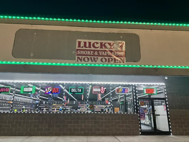 Lucky 7 smoke & vape shop Russell springs