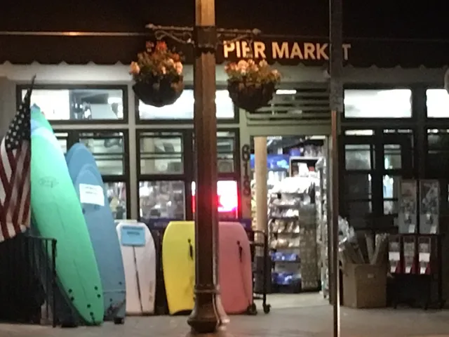 Pier Market