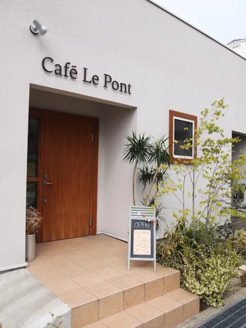 Cafe Le Pont