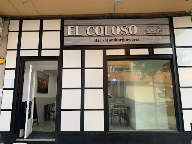Bar Hamburguesería El Coloso