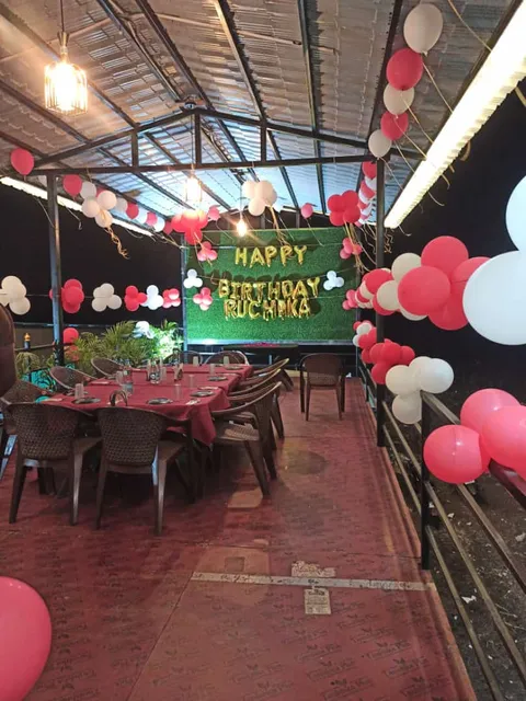 DINING OUT FAMILY RESTAURANT