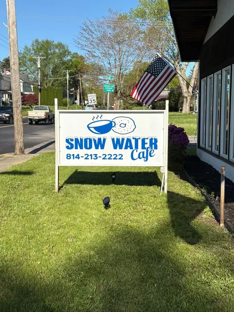 Snow Water Cafe