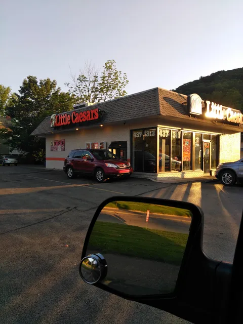 Little Caesars Pizza