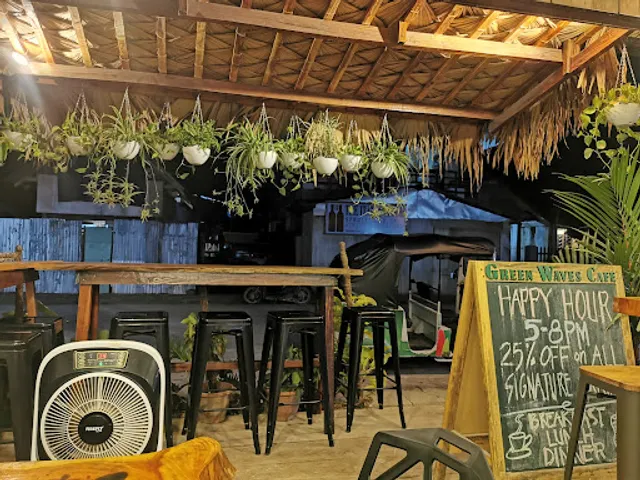 Green Waves Café