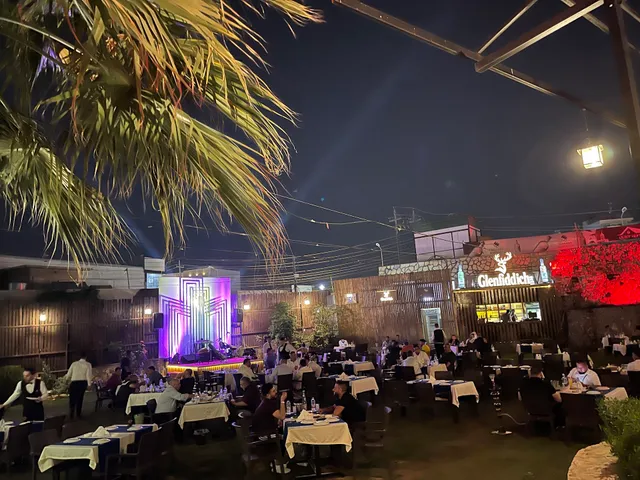 Quiet House Rest&Bar