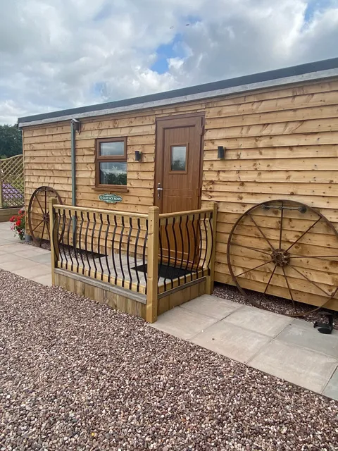 Spring Paddock Caravan-Motorhome Park & Holiday Let- Adults Only