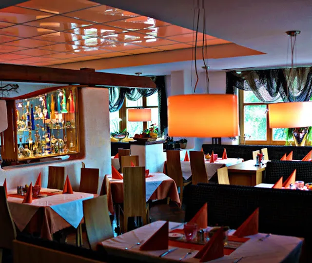Ristorante-Pizzeria "Zum Goldenen Steig"