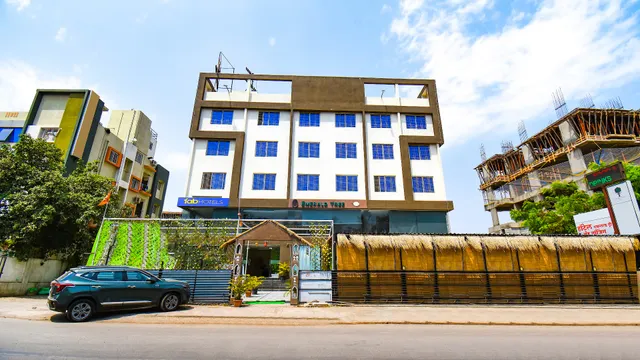 FabHotel Prime Emerald I