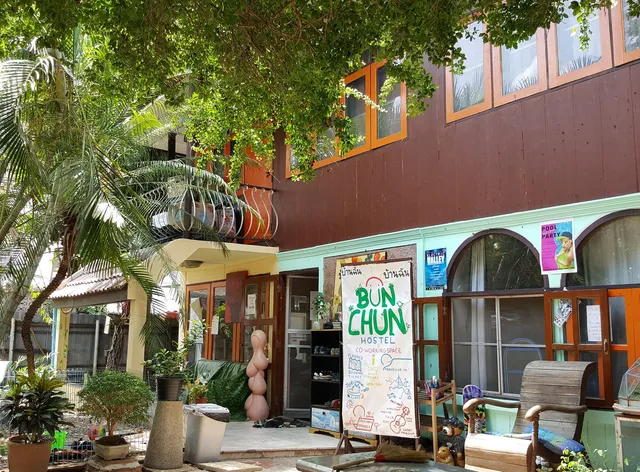 Bunchun Art and Hostel