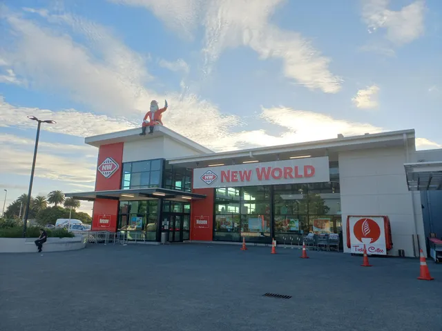 New World Papatoetoe