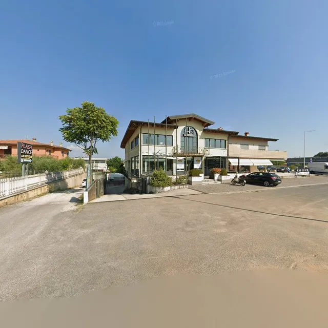 Flash Dance Lap Disco Club