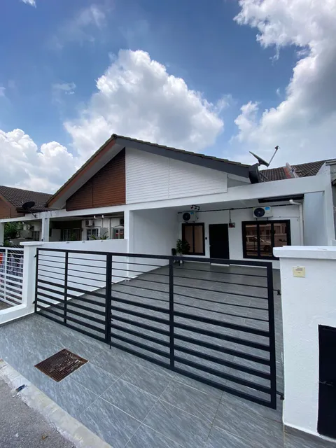 The Nadraa GuestHouse KLIA