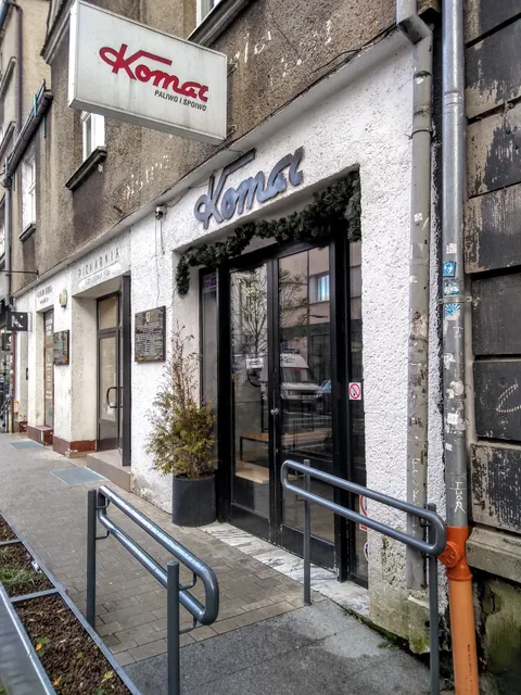 Komar paliwo i spoiwo