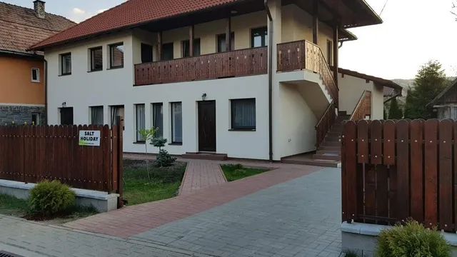 Salt Holiday pensiune