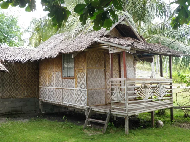 Pamilacan Island Tourist Inn and Restaurant (Mary's Pamilacan Cottages)