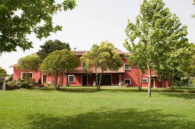 Tenuta Mandia- Agriturismo La Tavernola