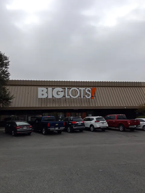 Valencia Hills Shopping Center