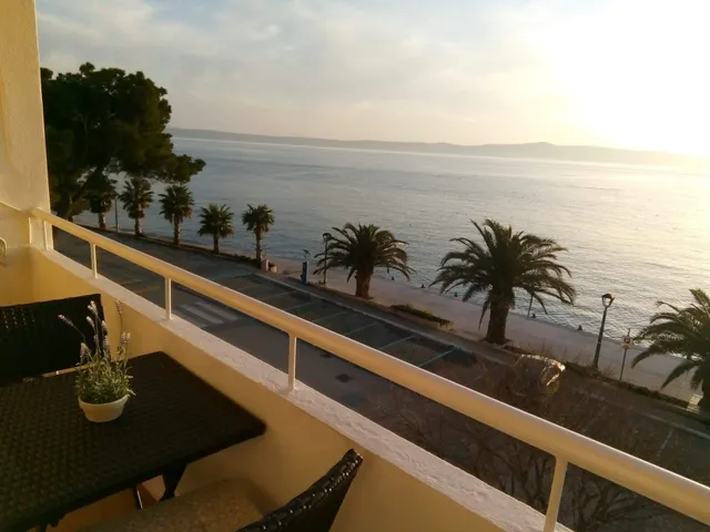 Apartments and Rooms Nikša Podgora