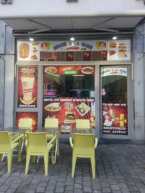 Snack at the Station